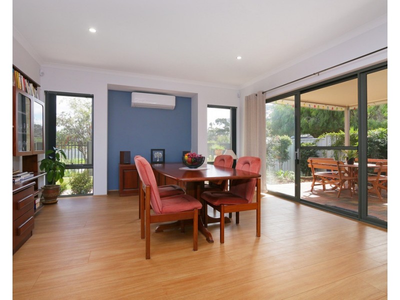 2A Hodgson Place, Kardinya WA 6163