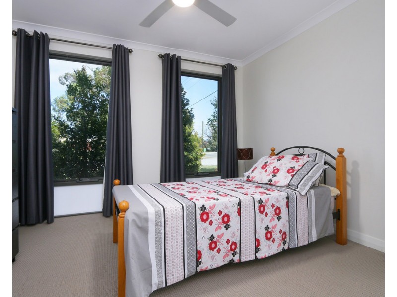 2A Hodgson Place, Kardinya WA 6163