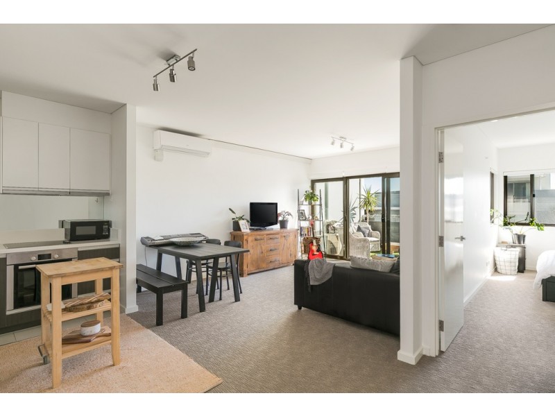 102/59 Breaksea Drive, North Coogee WA 6163