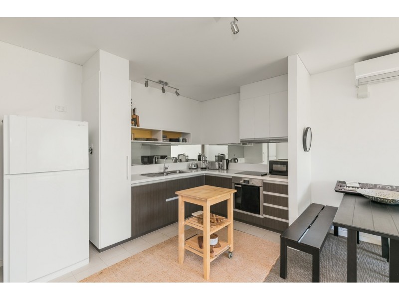 102/59 Breaksea Drive, North Coogee WA 6163