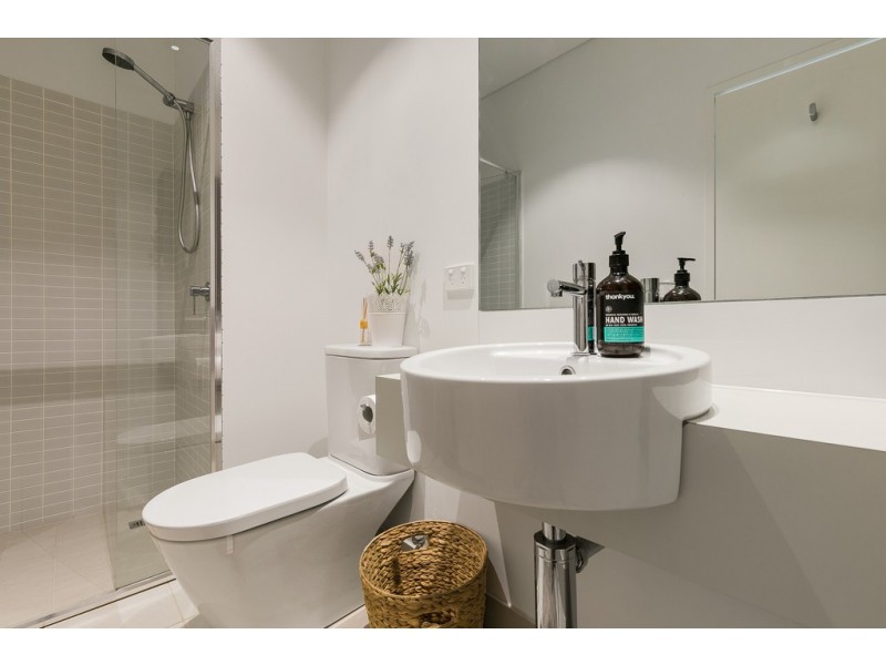 102/59 Breaksea Drive, North Coogee WA 6163