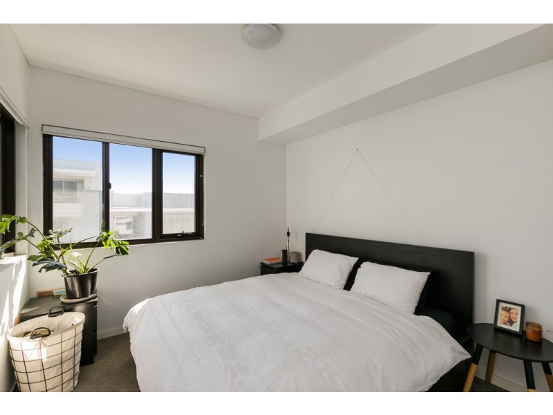 102/59 Breaksea Drive, North Coogee WA 6163