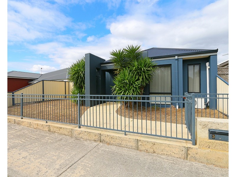 3 Oak Ridge Meander, Success WA 6164