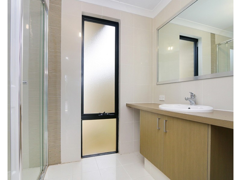 3 Oak Ridge Meander, Success WA 6164