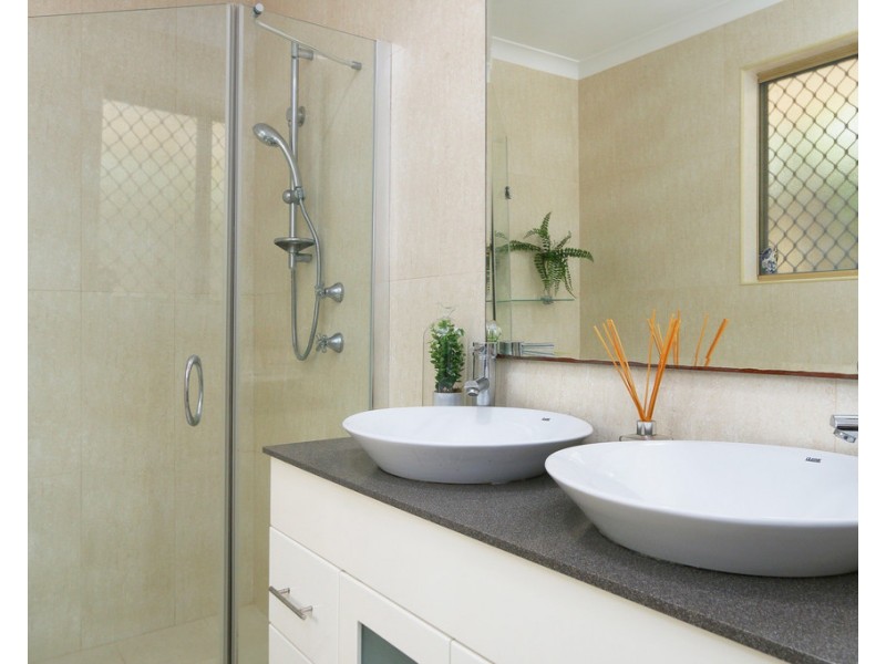 12 Waring Way, Kardinya WA 6163