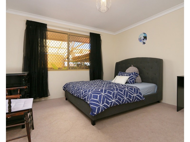 12 Waring Way, Kardinya WA 6163