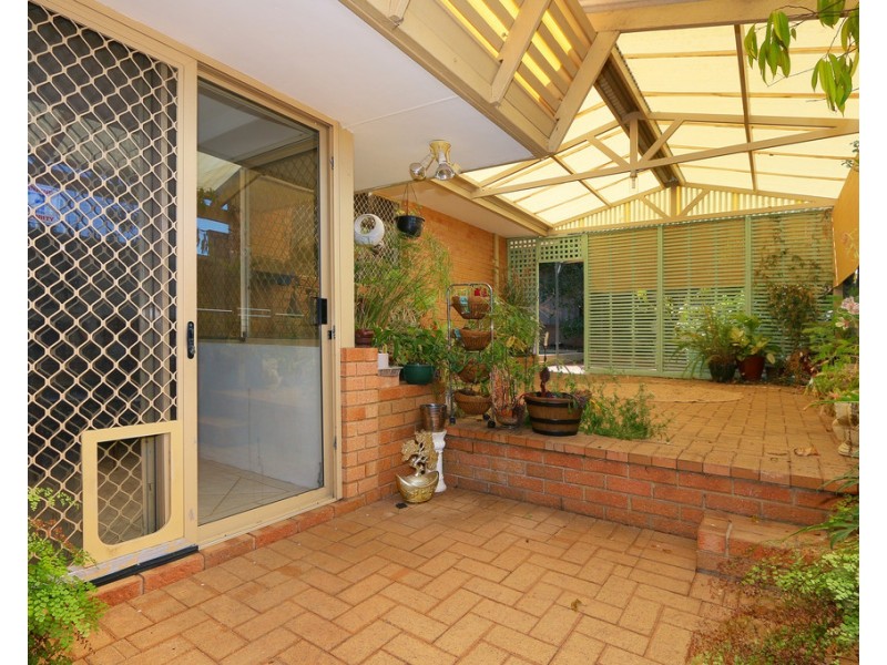 12 Waring Way, Kardinya WA 6163