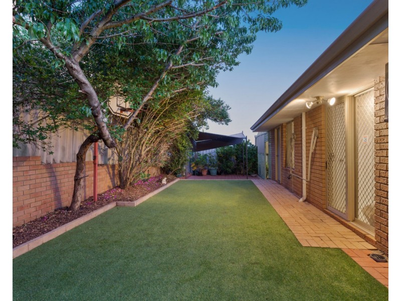 12 Waring Way, Kardinya WA 6163