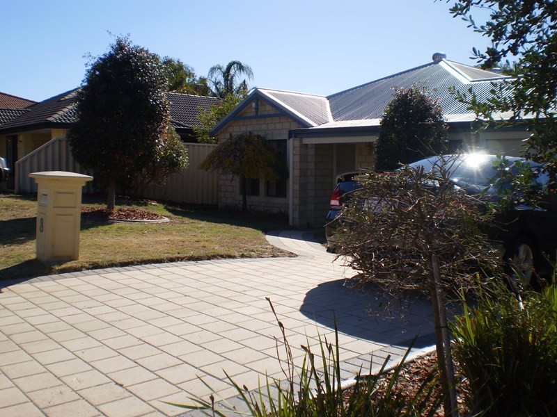 8 Silvereye Court, Beeliar WA 6164
