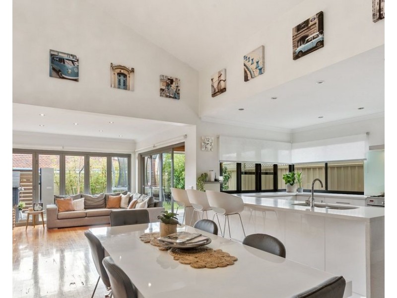 119a South Street, Beaconsfield WA 6162