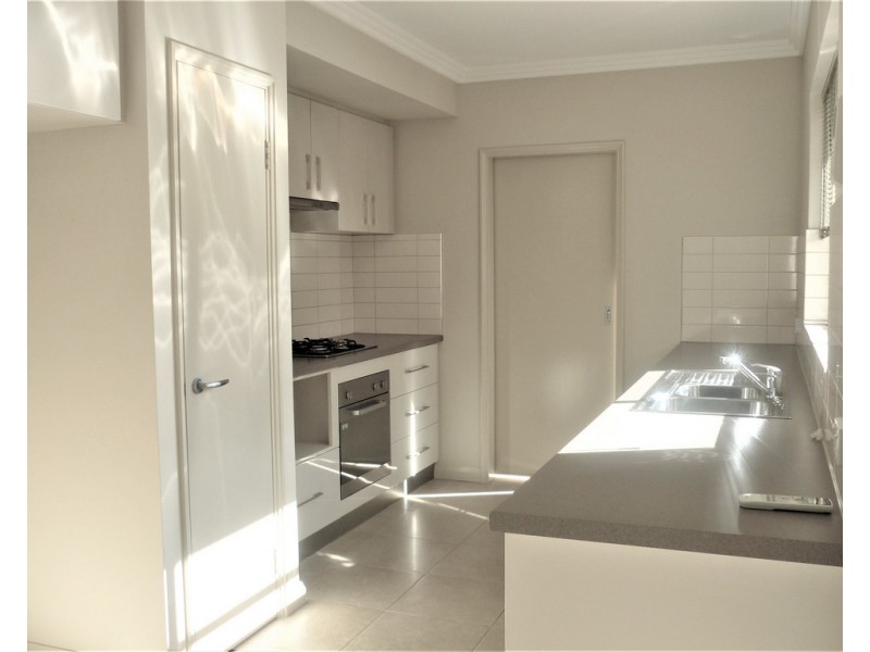 17 Bosnich Way, Spearwood WA 6163