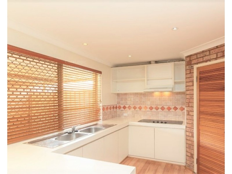 4/7 Tarun Court, Cannington WA 6107