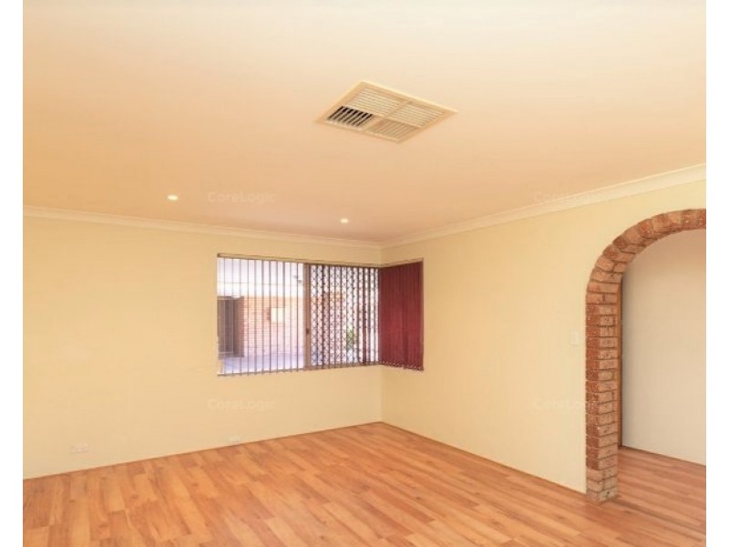 4/7 Tarun Court, Cannington WA 6107