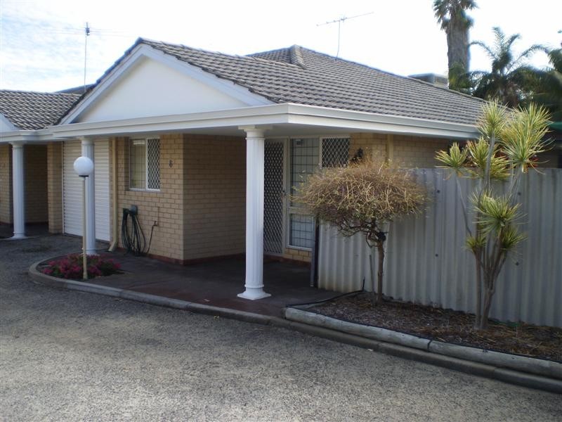 8/68  Adrian Street, Palmyra WA 6157