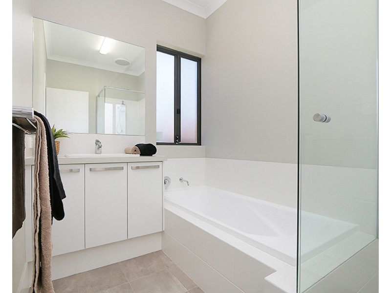 4 Truslove Close, Willagee WA 6156