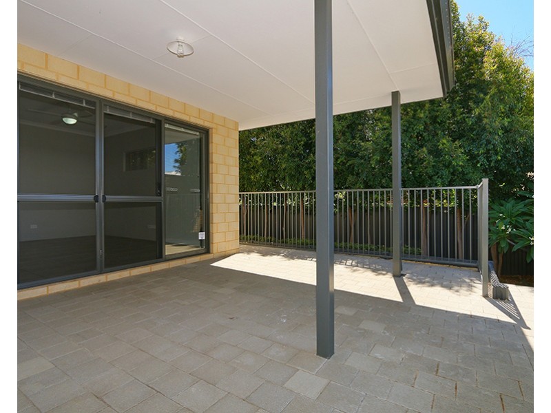 4 Truslove Close, Willagee WA 6156