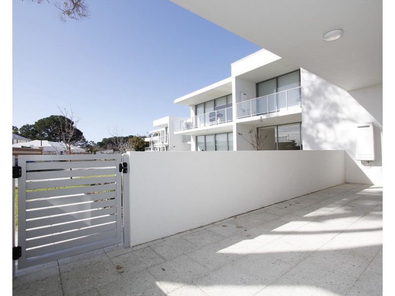 2/7 College Corner, O’connor WA 6163