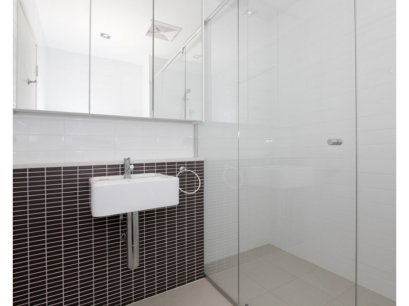 2/7 College Corner, O’connor WA 6163