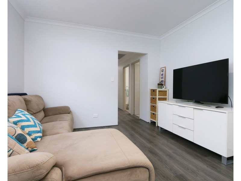 4B Dunford Street, Willagee WA 6156
