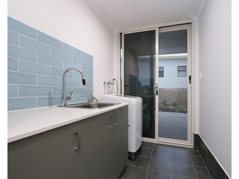 4B Dunford Street, Willagee WA 6156