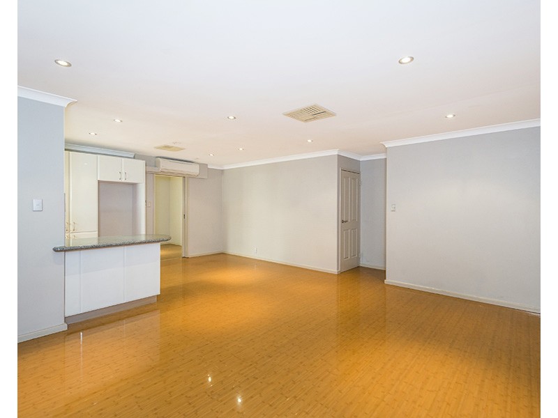 16 Sowden Drive, Samson WA 6163