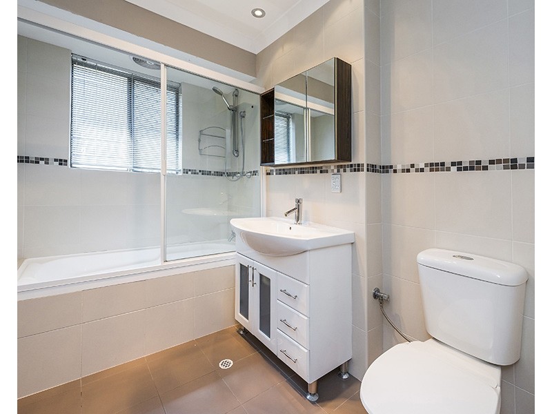 16 Sowden Drive, Samson WA 6163