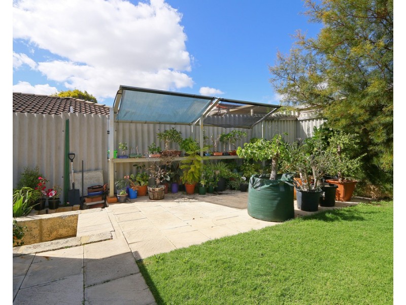 16 Sowden Drive, Samson WA 6163