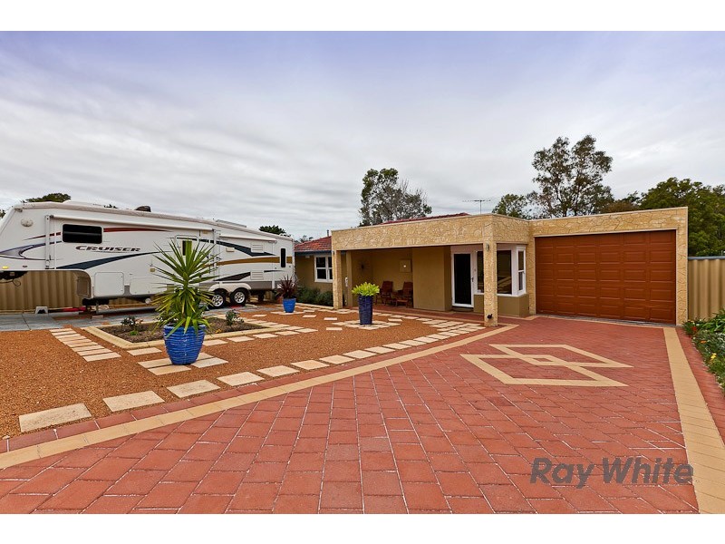 3 Rinaldo Crescent, Coolbellup WA 6163