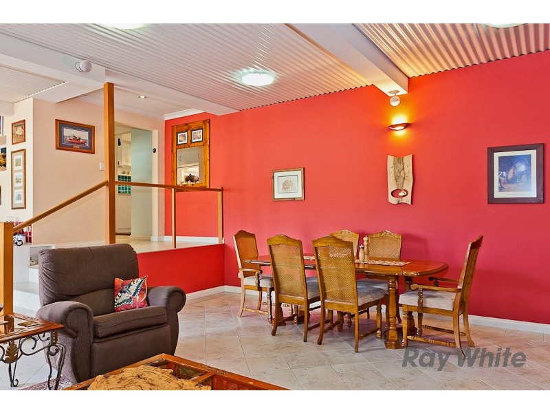 3 Rinaldo Crescent, Coolbellup WA 6163