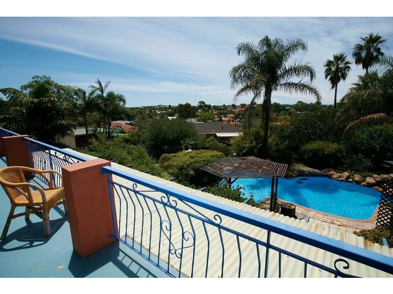 22 Cameron Way, Kardinya WA 6163