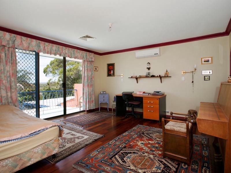 22 Cameron Way, Kardinya WA 6163