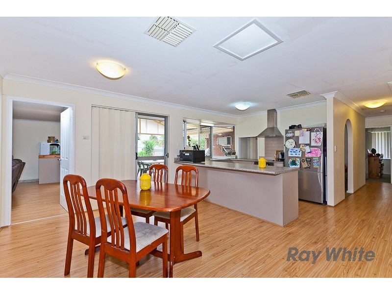 11 Passey Place, Kardinya WA 6163