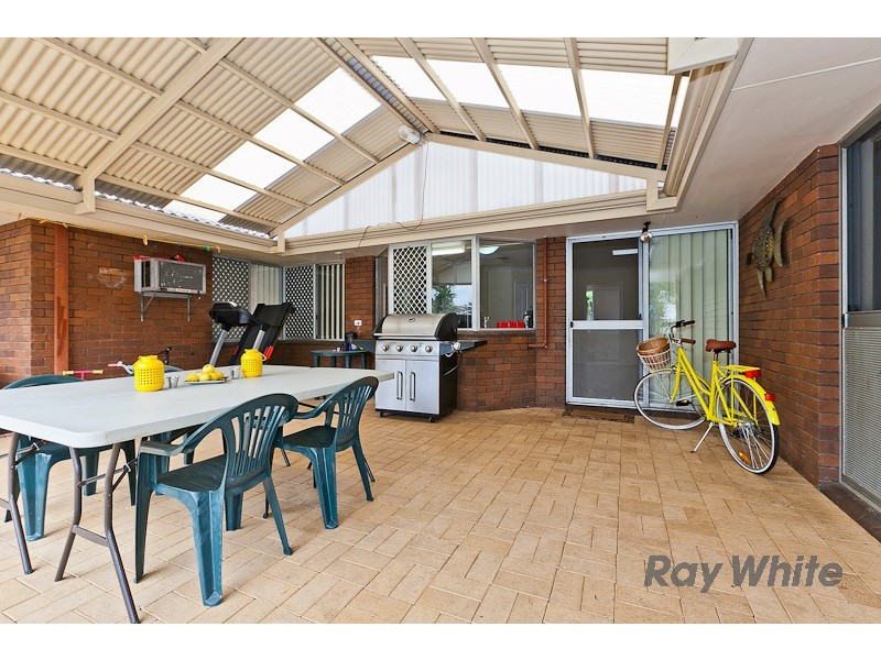 11 Passey Place, Kardinya WA 6163