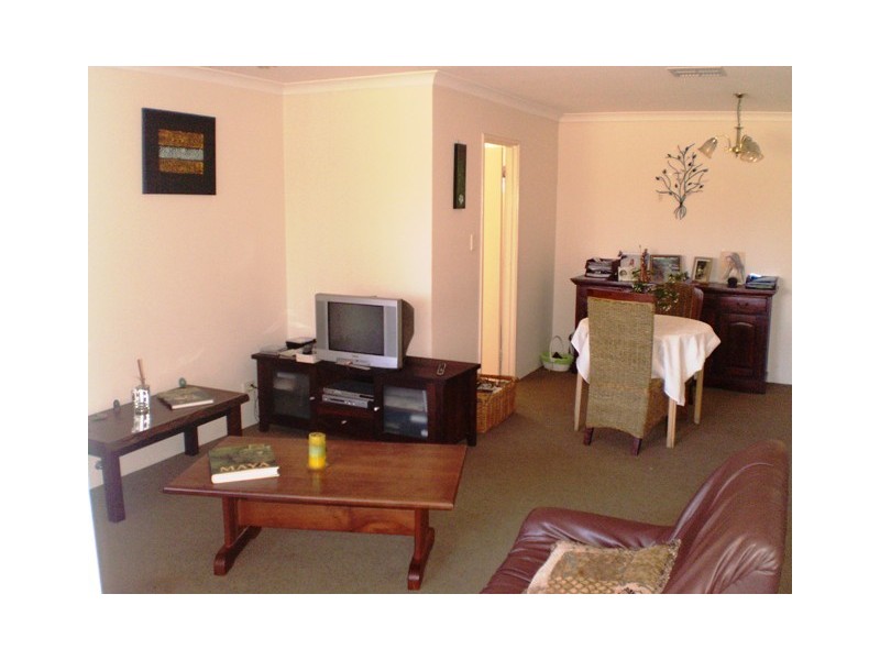 16 Devonian Gardens, Bibra Lake WA 6163