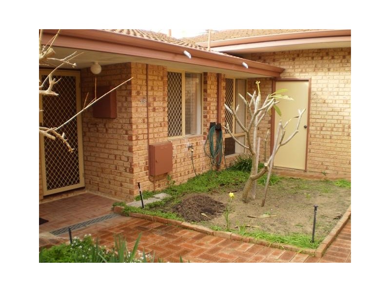 18/11 Petterson Avenue, Samson WA 6163