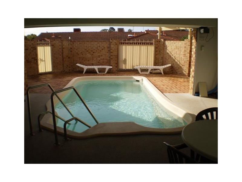 18/11 Petterson Avenue, Samson WA 6163