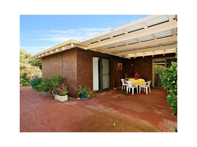 4 Dorward Ct, Kardinya WA 6163