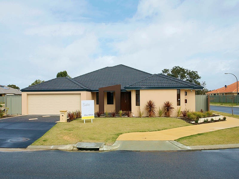 1 Lowell Terrace, Piara Waters WA 6112