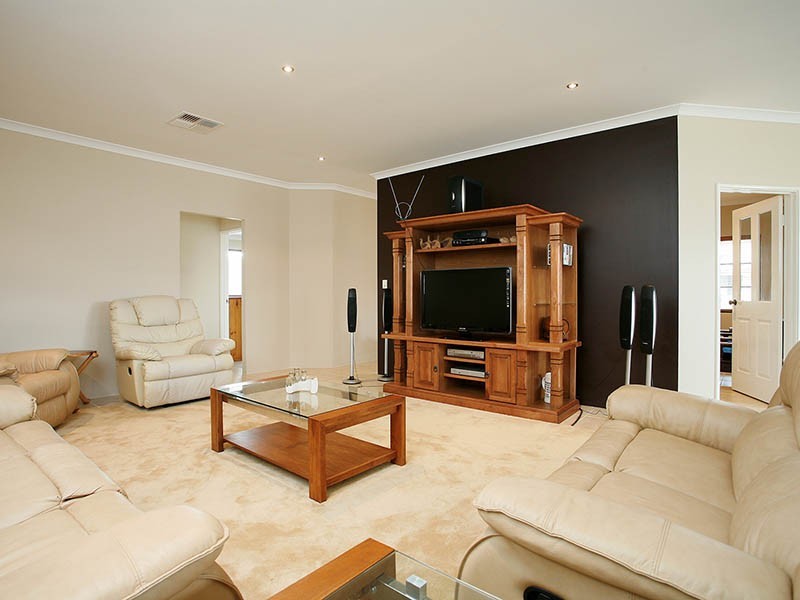 1 Lowell Terrace, Piara Waters WA 6112