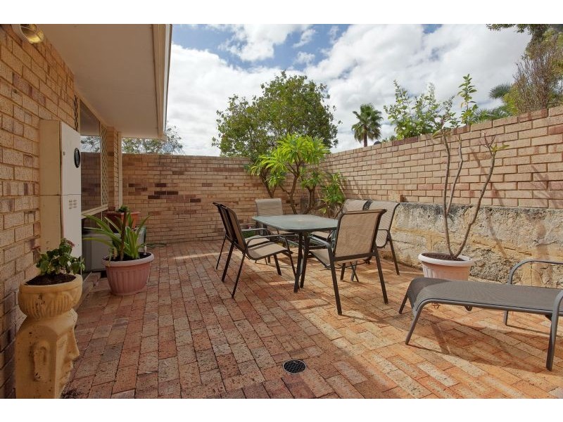 17/1-3 Stanbury Place, Kardinya WA 6163