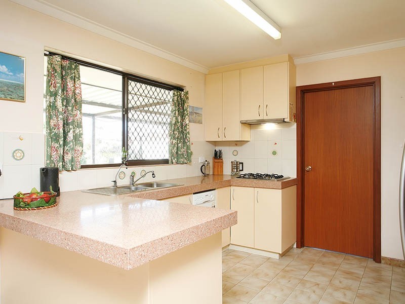 34 Moir Road, Kardinya WA 6163