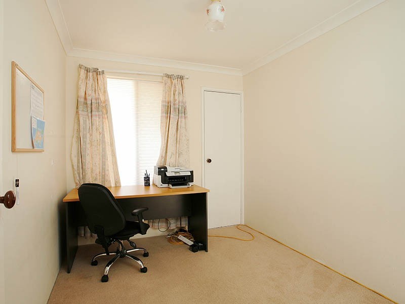 4/15 Moore Gardens, Kardinya WA 6163