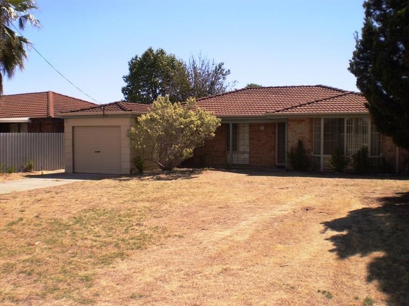 36 Broadwater Gardens, South Lake WA 6164