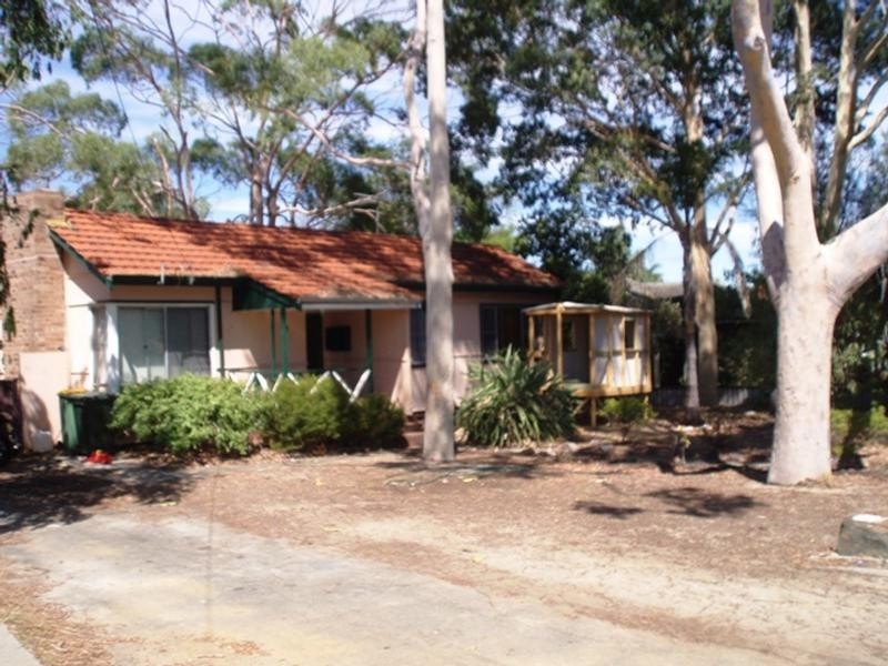 3 Stainer St, Willagee WA 6156