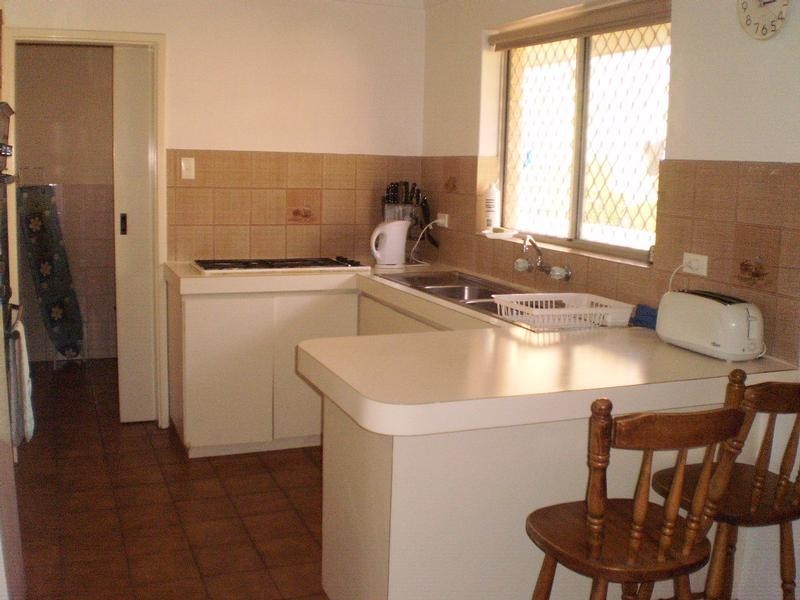 18/6-8 Pinewood Ave, Kardinya WA 6163