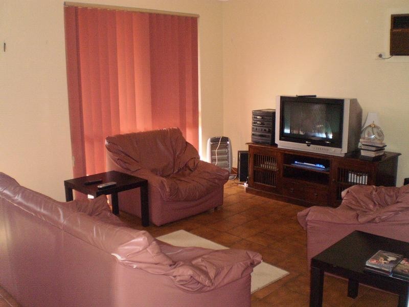 18/6-8 Pinewood Ave, Kardinya WA 6163