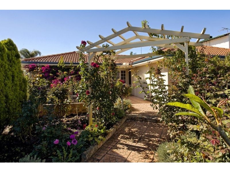 10 Nolan Way, Bateman WA 6150
