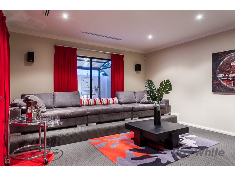 11 Noalimba Crescent, Bateman WA 6150