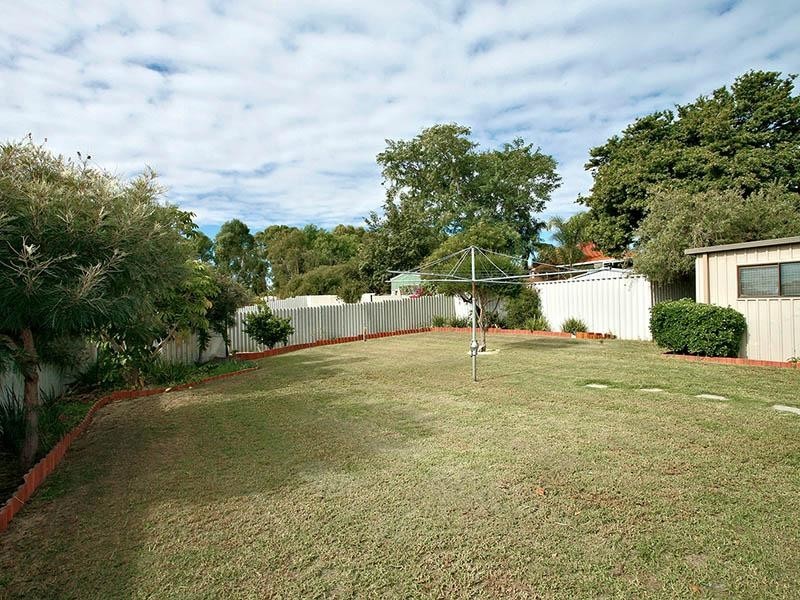 32 Juliet Road, Coolbellup WA 6163