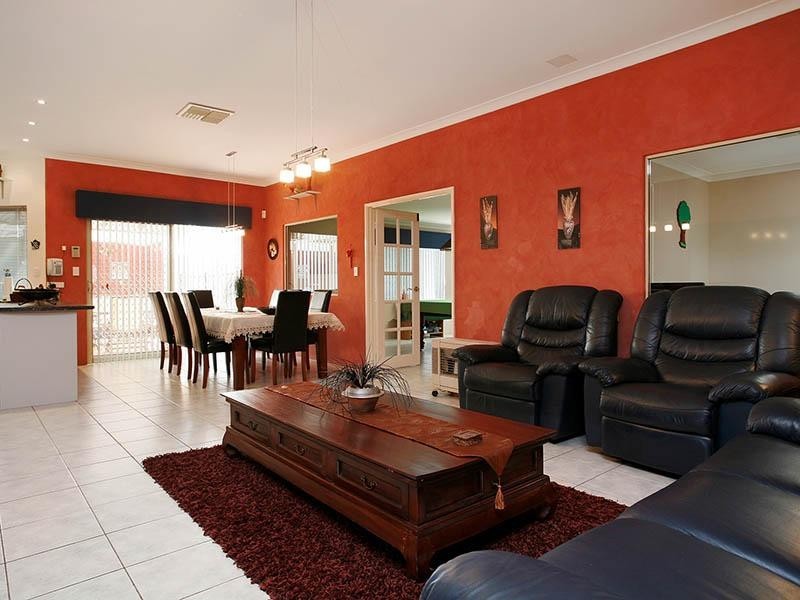 24 Blueridge Crest, Bibra Lake WA 6163